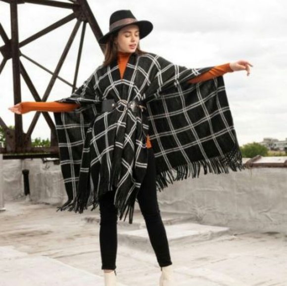 Vince Camuto Feels Like Home Grid-Print wrap - Picture 2 of 3